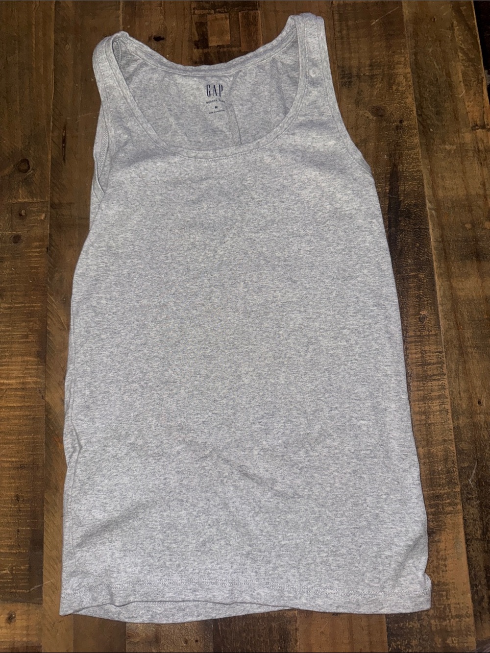 GAP Women’s Light Gray Scoop Neck Tank
